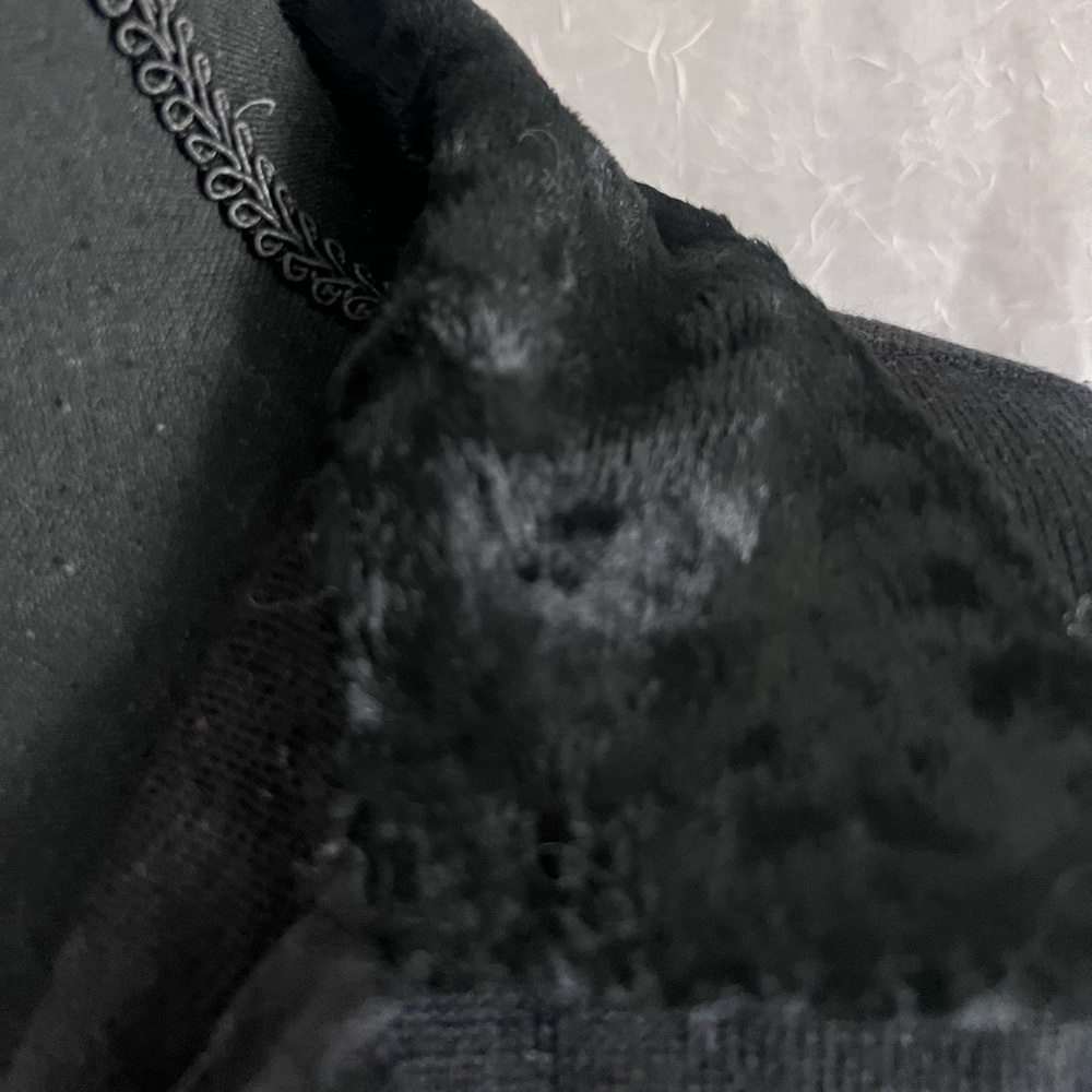 Black cardigan sweater with velvet collar - Picture 2 of 5
